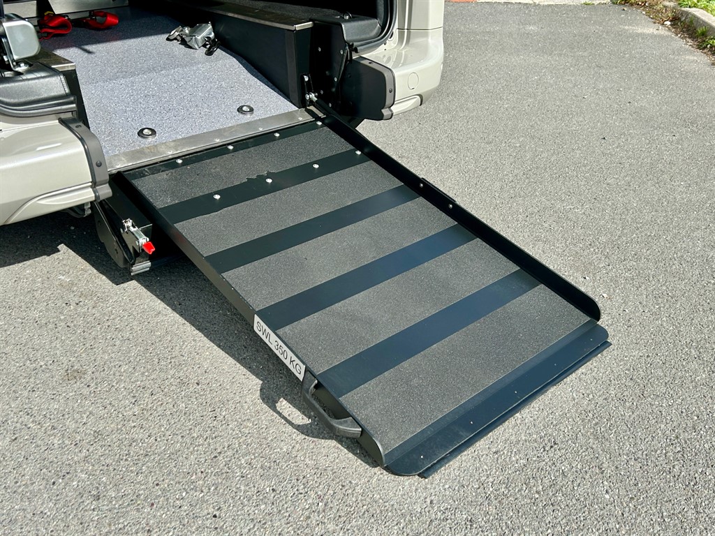 Used Vauxhall Combo Life 2020 for sale - 77691192: Photo 2