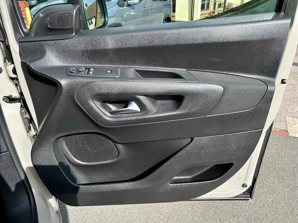 Used Vauxhall Combo Life 2020 for sale - 77691192: Photo 25