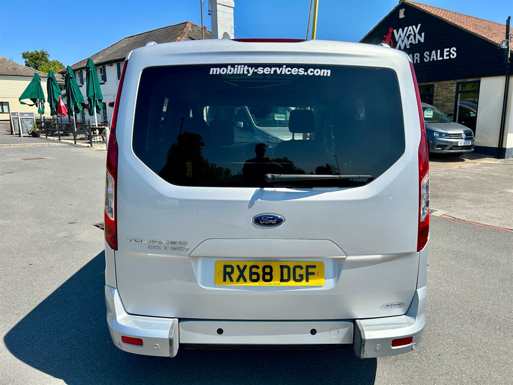 Used Ford Tourneo Connect 2018 for sale - 77691212: Photo 18