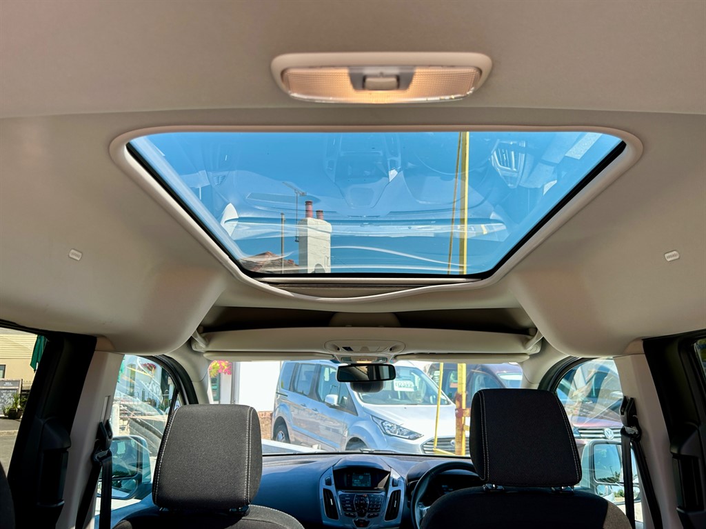 Used Ford Tourneo Connect 2018 for sale - 77691212: Photo 21