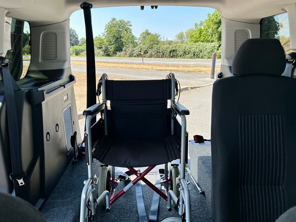 Used Ford Tourneo Connect 2018 for sale - 77691212: Photo 32