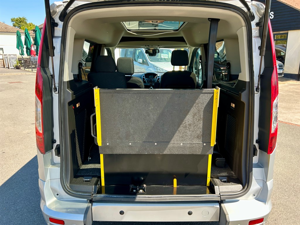 Used Ford Tourneo Connect 2018 for sale - 77691212: Photo 5