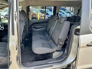 Used Ford Tourneo Connect 2017 for sale - 78094890: Photo