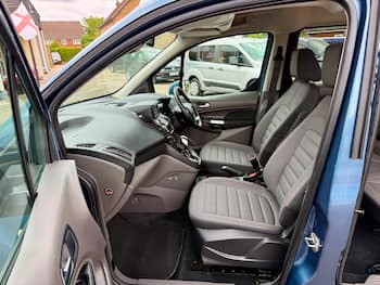Used Ford Tourneo Connect 2019 for sale - 79538018: Photo