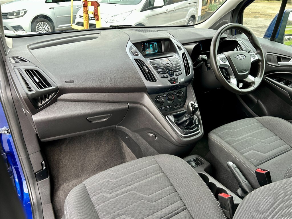 Used Ford Tourneo Custom 2018 for sale - 77691170: Photo 21