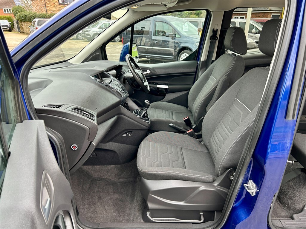 Used Ford Tourneo Custom 2018 for sale - 77691170: Photo 3