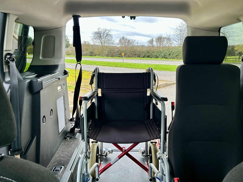 Used Ford Tourneo Custom 2018 for sale - 77691170: Photo 31