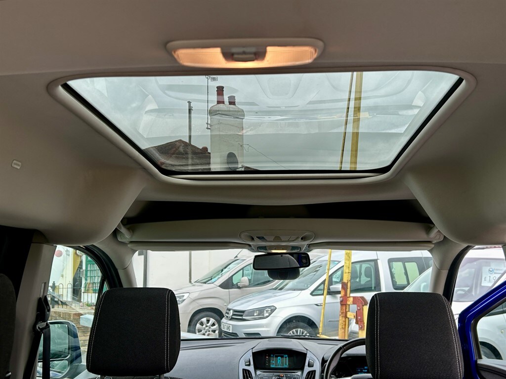 Used Ford Tourneo Custom 2018 for sale - 77691170: Photo 32