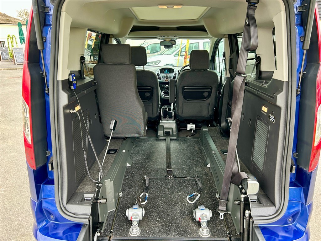 Used Ford Tourneo Custom 2018 for sale - 77691170: Photo 8