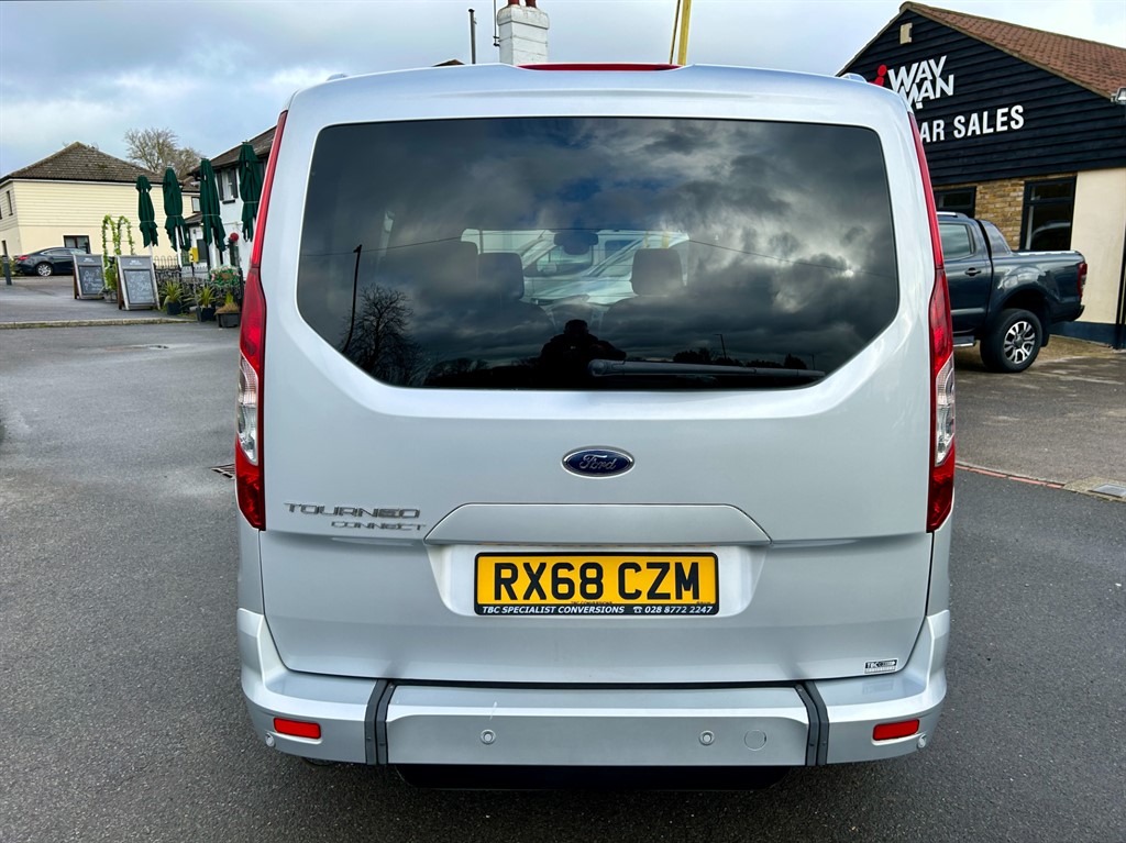Used Ford Grand Tourneo Connect 2018 for sale - 77691210: Photo 17