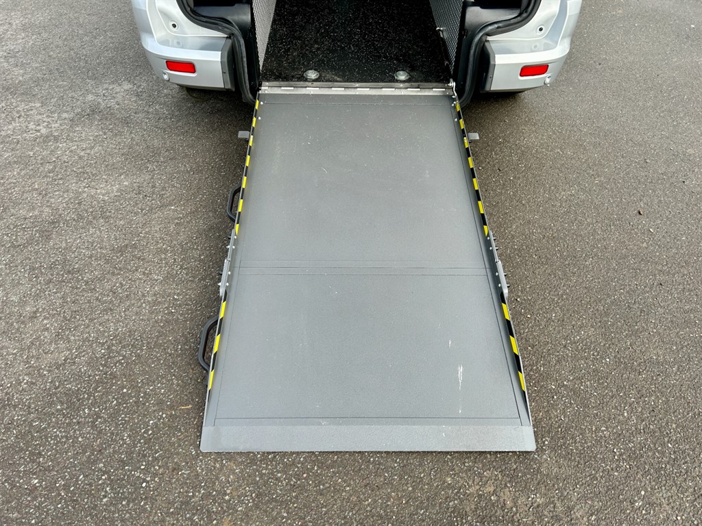 Used Ford Grand Tourneo Connect 2018 for sale - 77691210: Photo 2