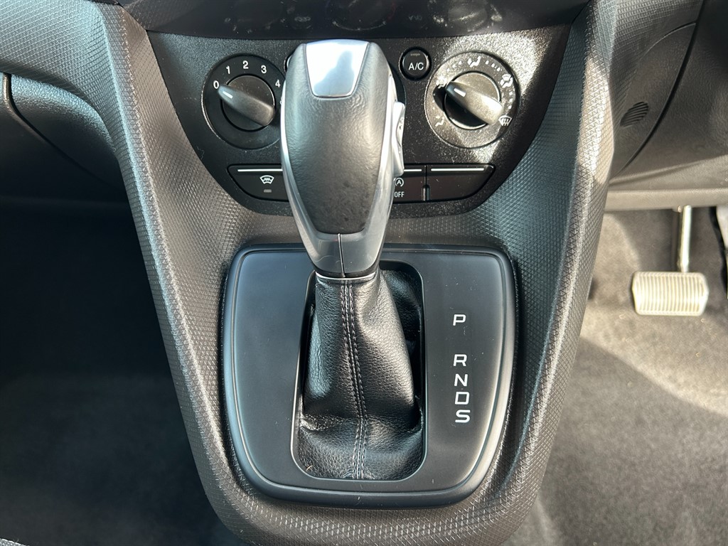 Used Ford Grand Tourneo Connect 2018 for sale - 77691210: Photo 30