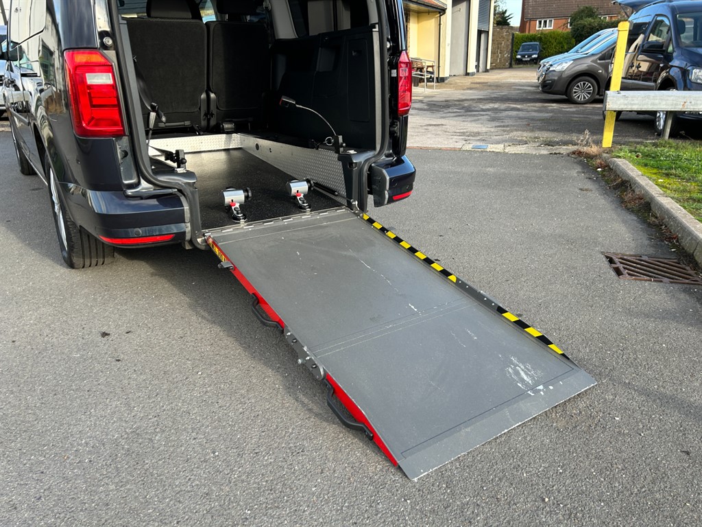 Used Volkswagen Caddy Maxi Life 2019 for sale - 77691219: Photo 2