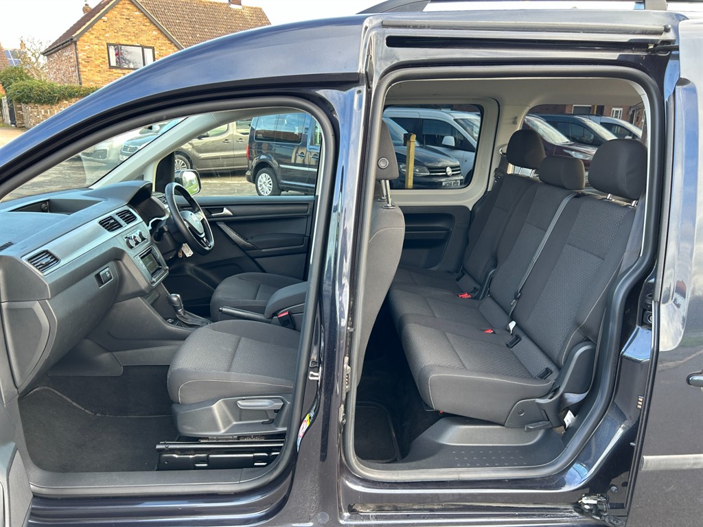Used Volkswagen Caddy Maxi Life 2019 for sale - 77691219: Photo 20