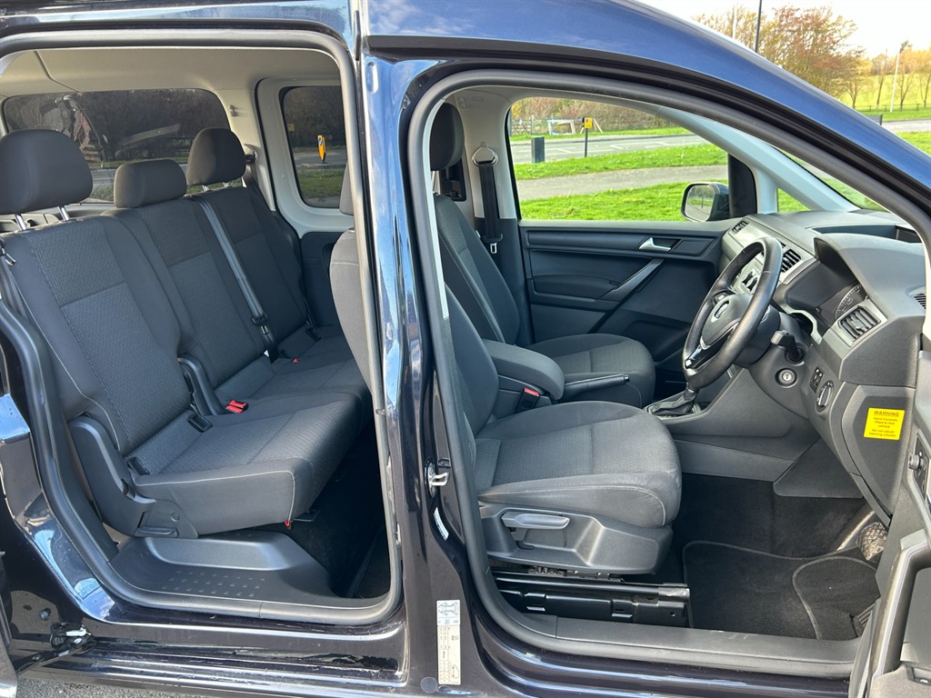 Used Volkswagen Caddy Maxi Life 2019 for sale - 77691219: Photo 23