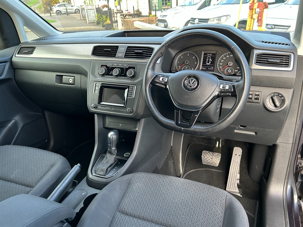 Used Volkswagen Caddy Maxi Life 2019 for sale - 77691219: Photo 26
