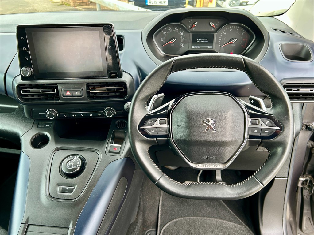 Used Peugeot Rifter 2021 for sale - 78089102: Photo 32