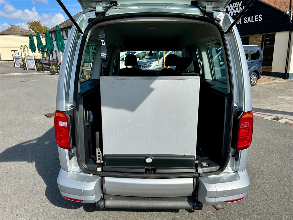 Used Volkswagen Caddy Maxi Life 2017 for sale - 77691168: Photo 10