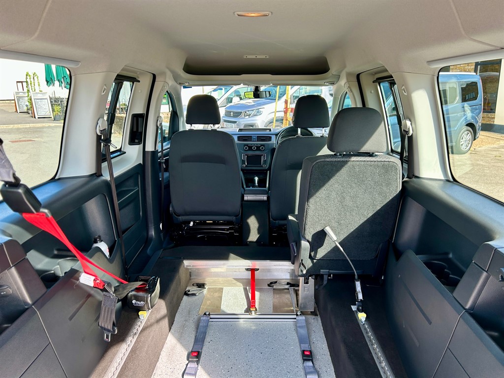 Used Volkswagen Caddy Maxi Life 2017 for sale - 77691168: Photo 13