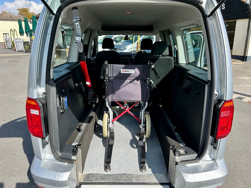 Used Volkswagen Caddy Maxi Life 2017 for sale - 77691168: Photo 17