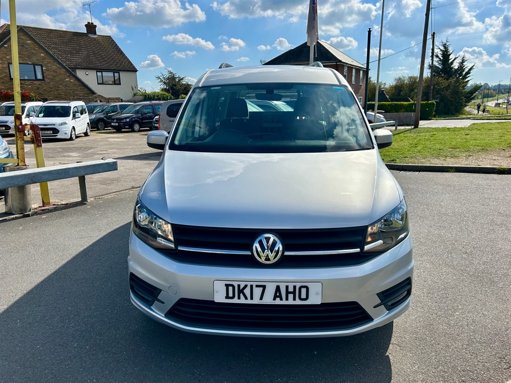 Used Volkswagen Caddy Maxi Life 2017 for sale - 77691168: Photo 2