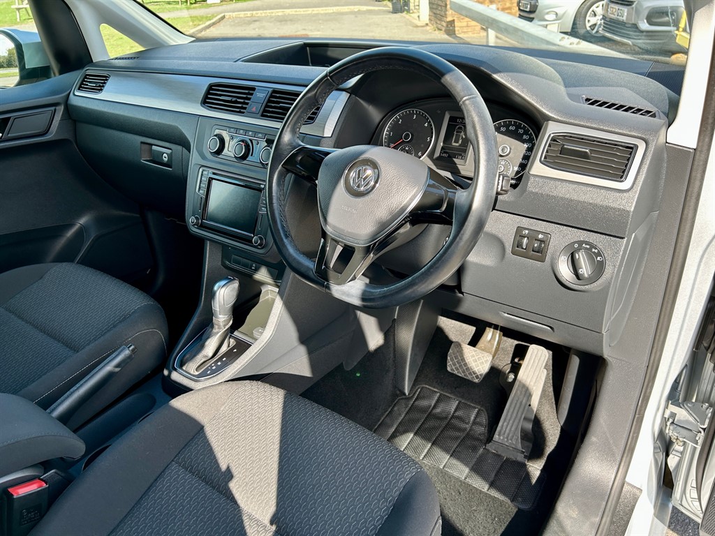 Used Volkswagen Caddy Maxi Life 2017 for sale - 77691168: Photo 23