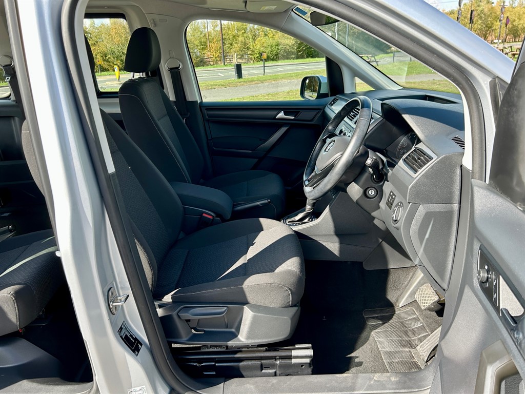 Used Volkswagen Caddy Maxi Life 2017 for sale - 77691168: Photo 24