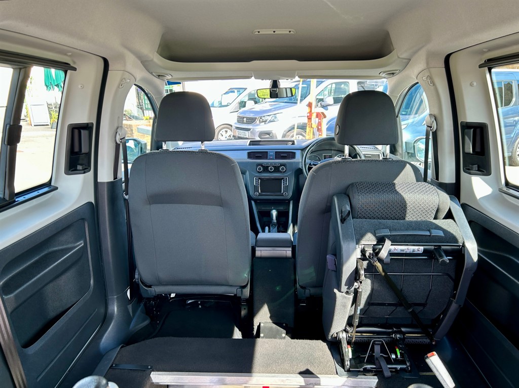 Used Volkswagen Caddy Maxi Life 2017 for sale - 77691168: Photo 30