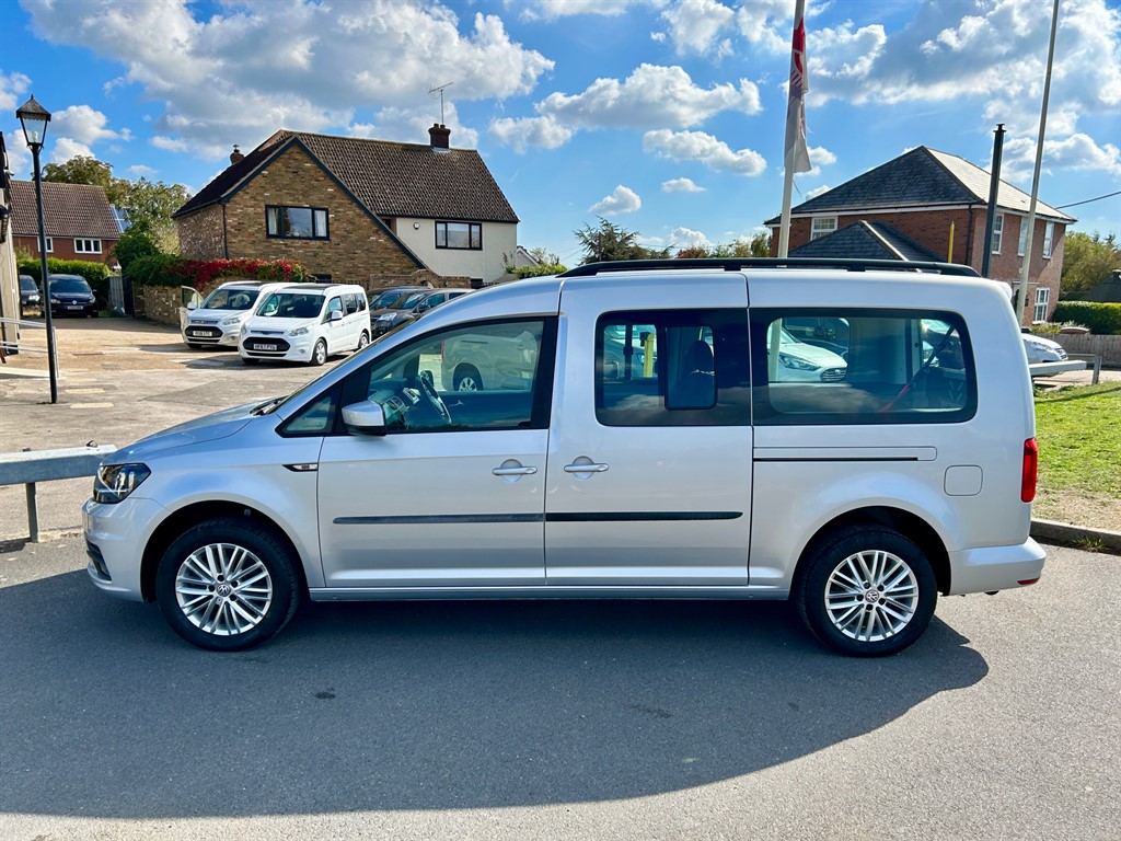 Used Volkswagen Caddy Maxi Life 2017 for sale - 77691168: Photo 6