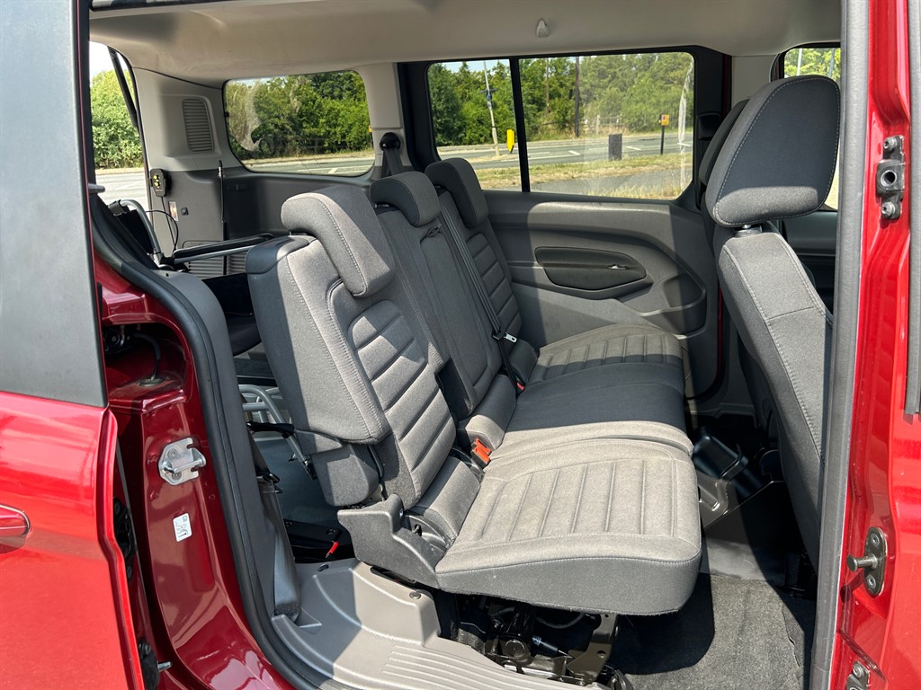 Used Ford Grand Tourneo Connect 2019 for sale - 77691166: Photo 30