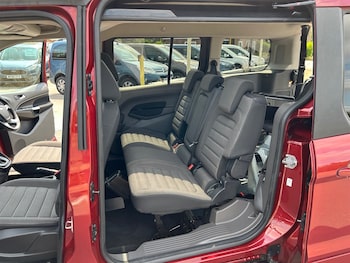 Used Ford Grand Tourneo Connect 2019 for sale - 77691166: Photo