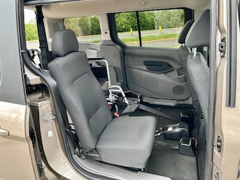Used Ford Grand Tourneo Connect 2019 for sale - 78682090: Photo