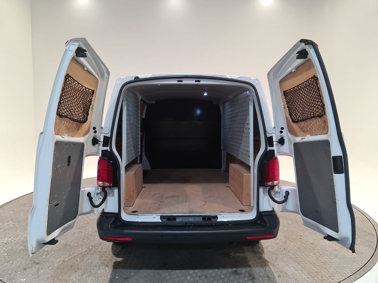 Used Volkswagen Transporter 2021 for sale - 77555962: Photo 13