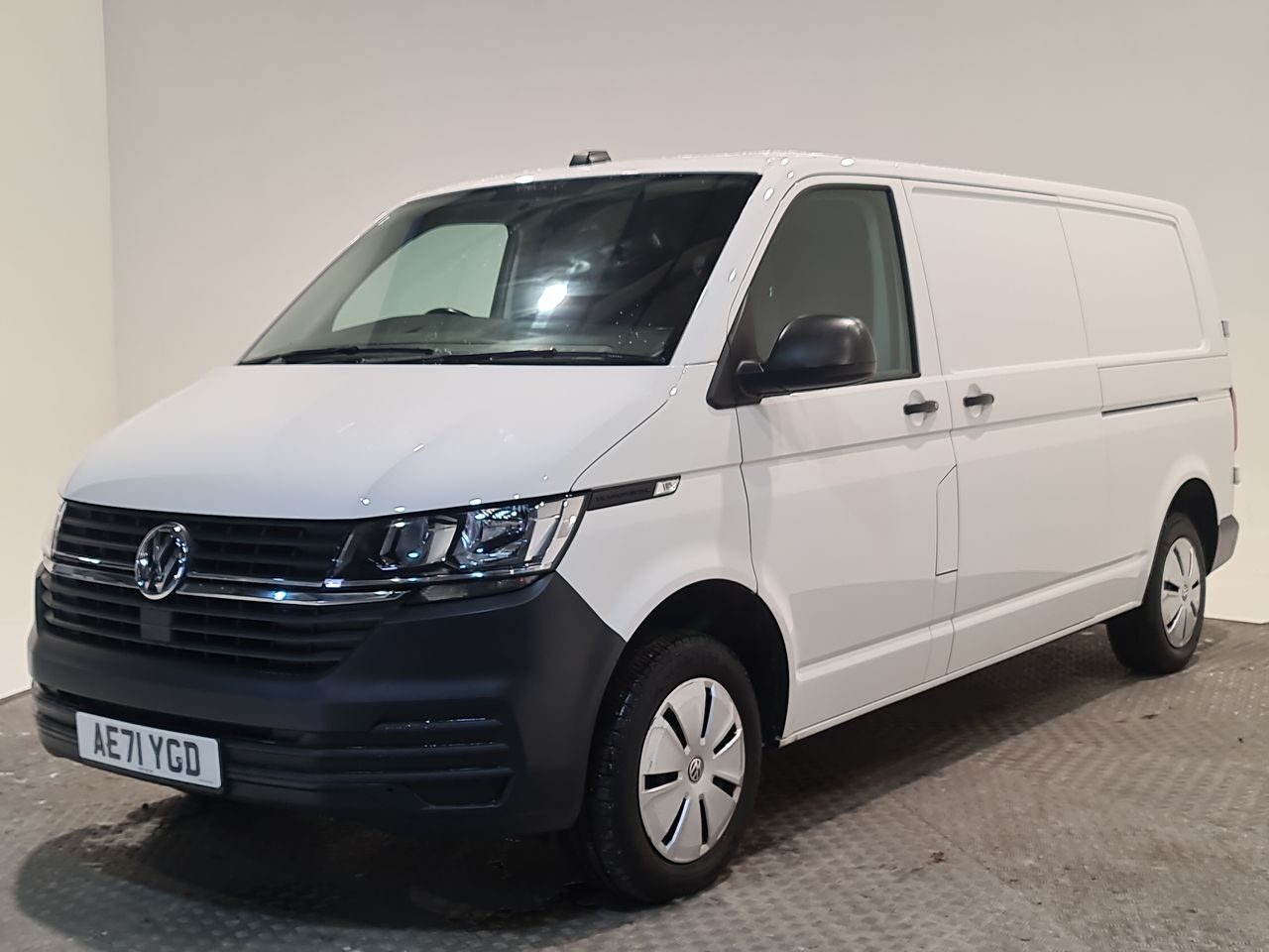 Used Volkswagen Transporter 2021 for sale - 77555962: Photo 4
