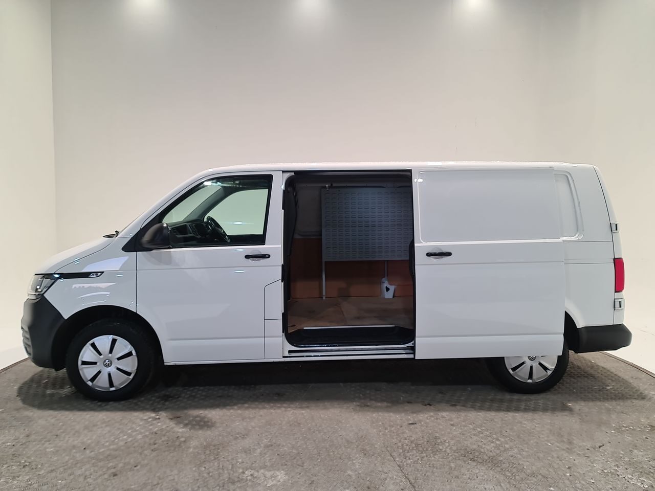 Used Volkswagen Transporter 2021 for sale - 77555962: Photo 9