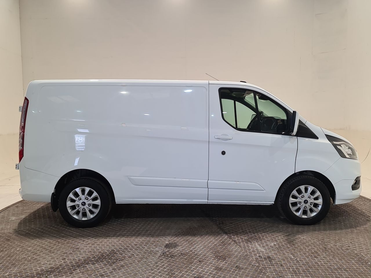 Used Ford Transit Custom 2021 for sale - 76544913: Photo 17