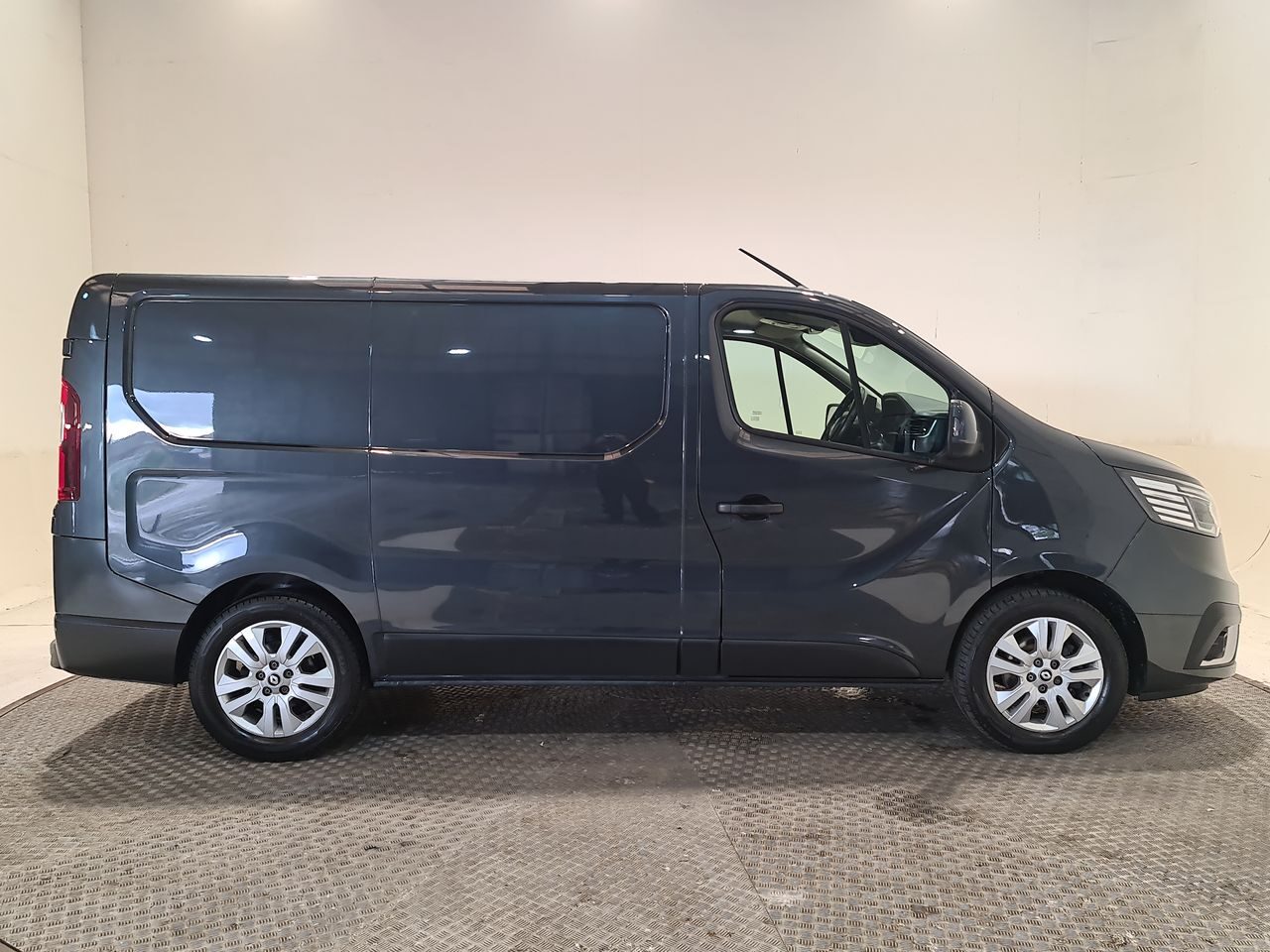 Used Renault Trafic 2023 for sale - 76544897: Photo 16