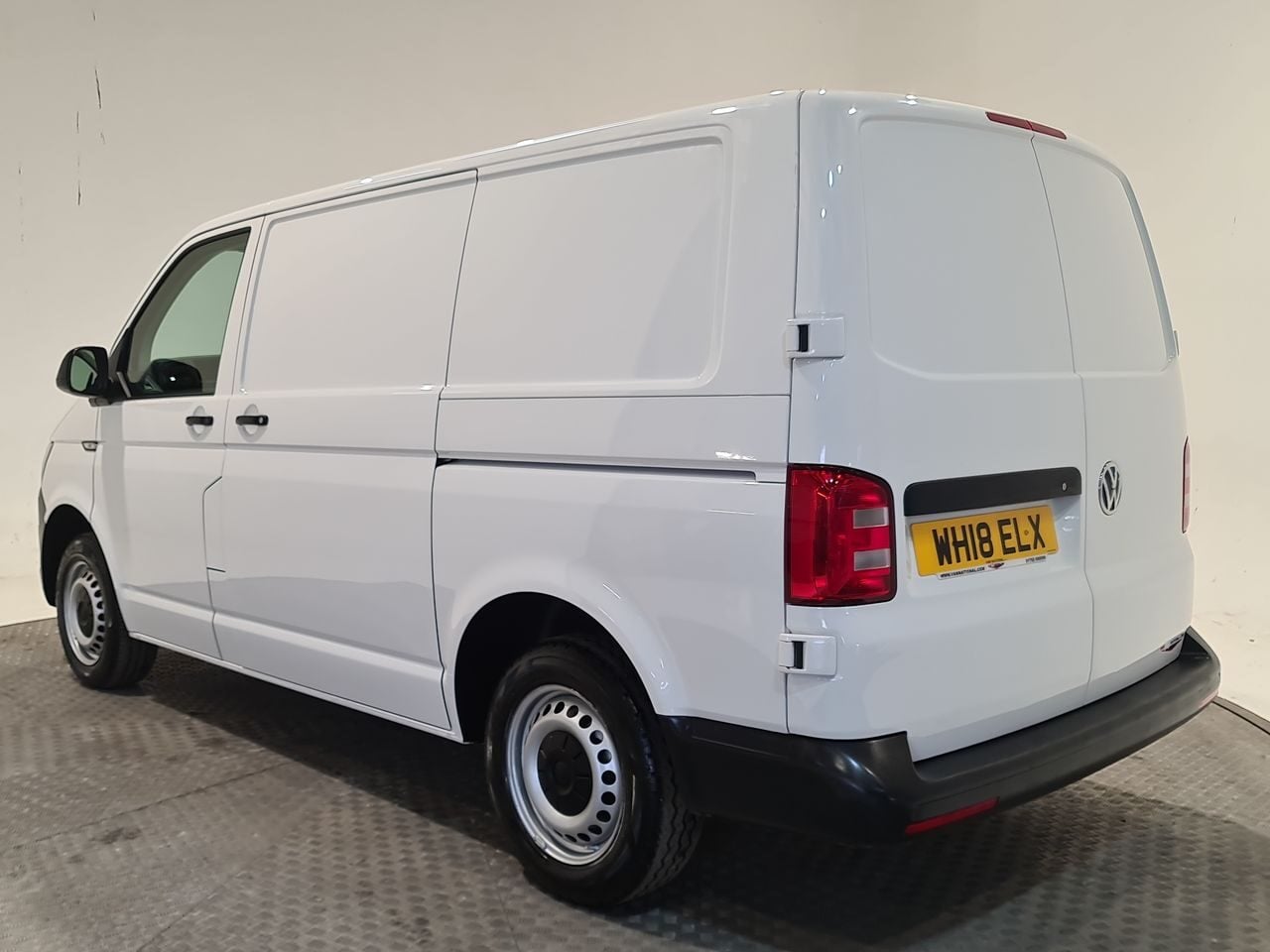 Used Volkswagen Transporter 2018 for sale - 78190764: Photo 10