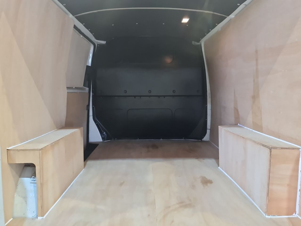 Used Volkswagen Transporter 2018 for sale - 78190764: Photo 12