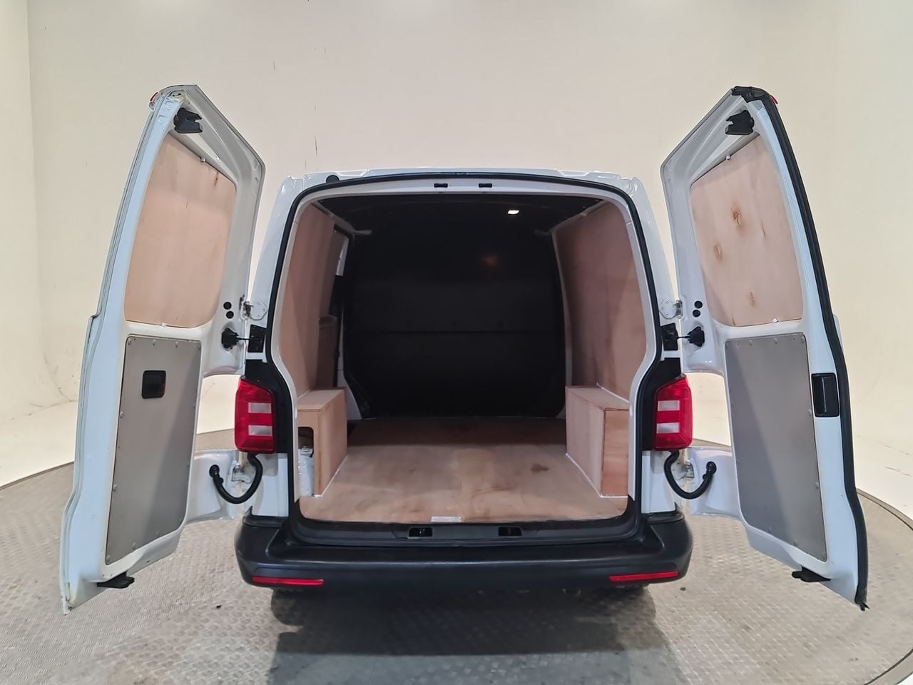 Used Volkswagen Transporter 2018 for sale - 78190764: Photo 13