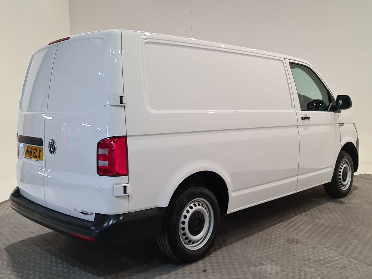 Used Volkswagen Transporter 2018 for sale - 78190764: Photo 14