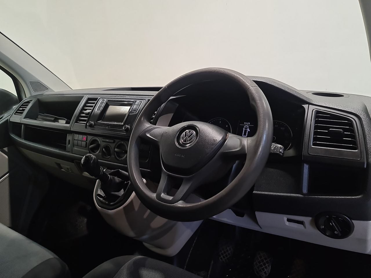 Used Volkswagen Transporter 2018 for sale - 78190764: Photo 17