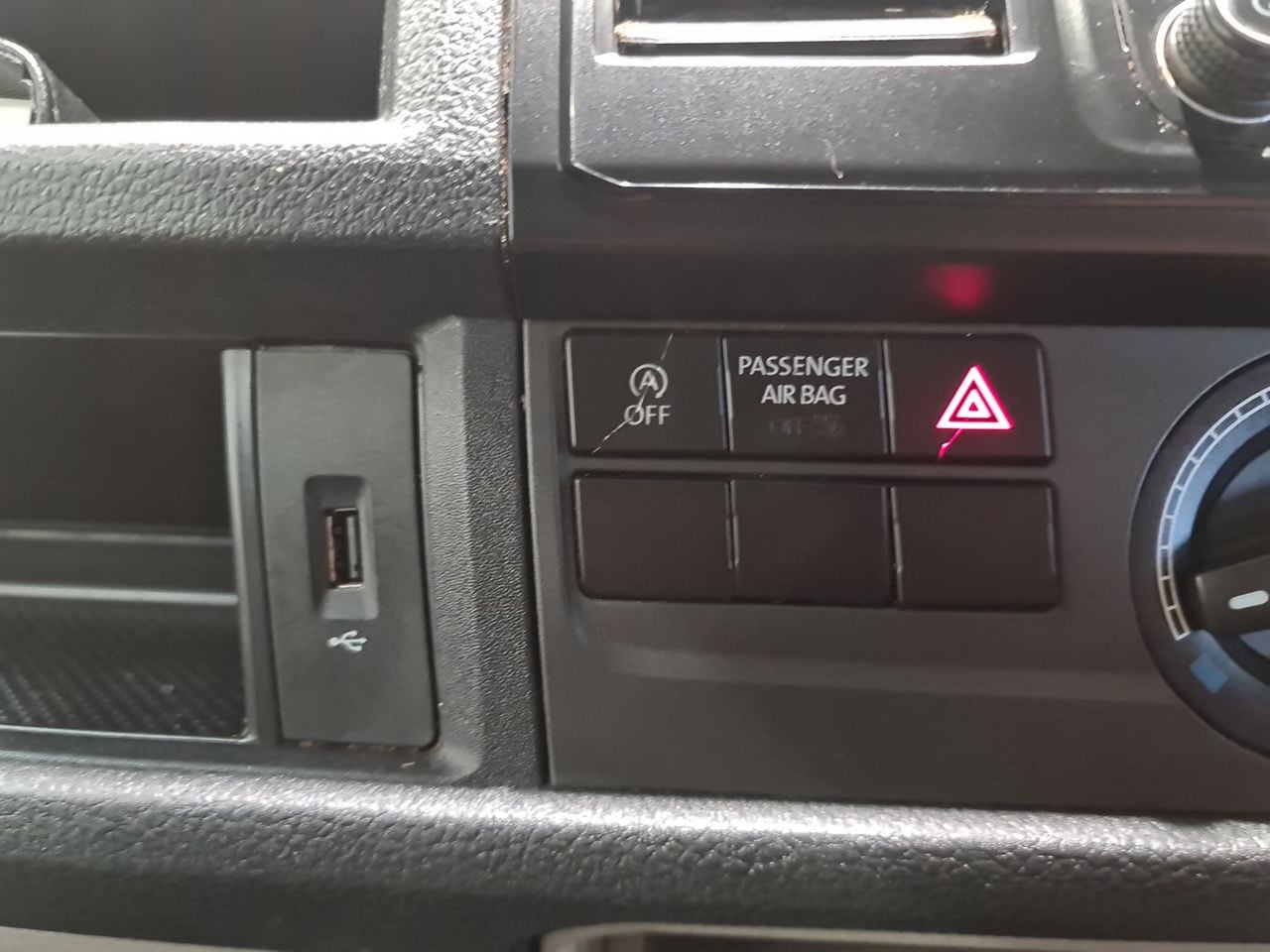 Used Volkswagen Transporter 2018 for sale - 78190764: Photo 26