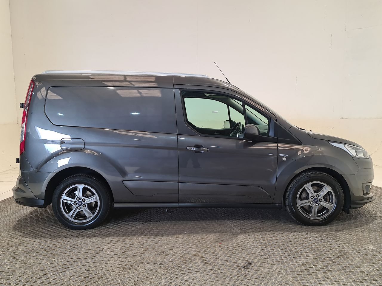 Used Ford Transit Connect 2020 for sale - 76544898: Photo 17