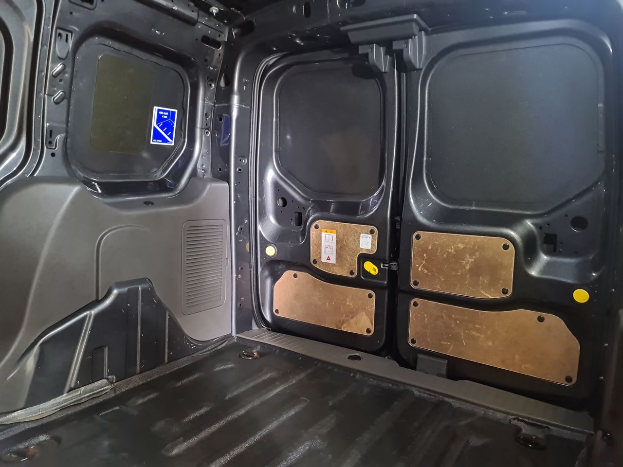 Used Ford Transit Connect 2020 for sale - 76544898: Photo 8