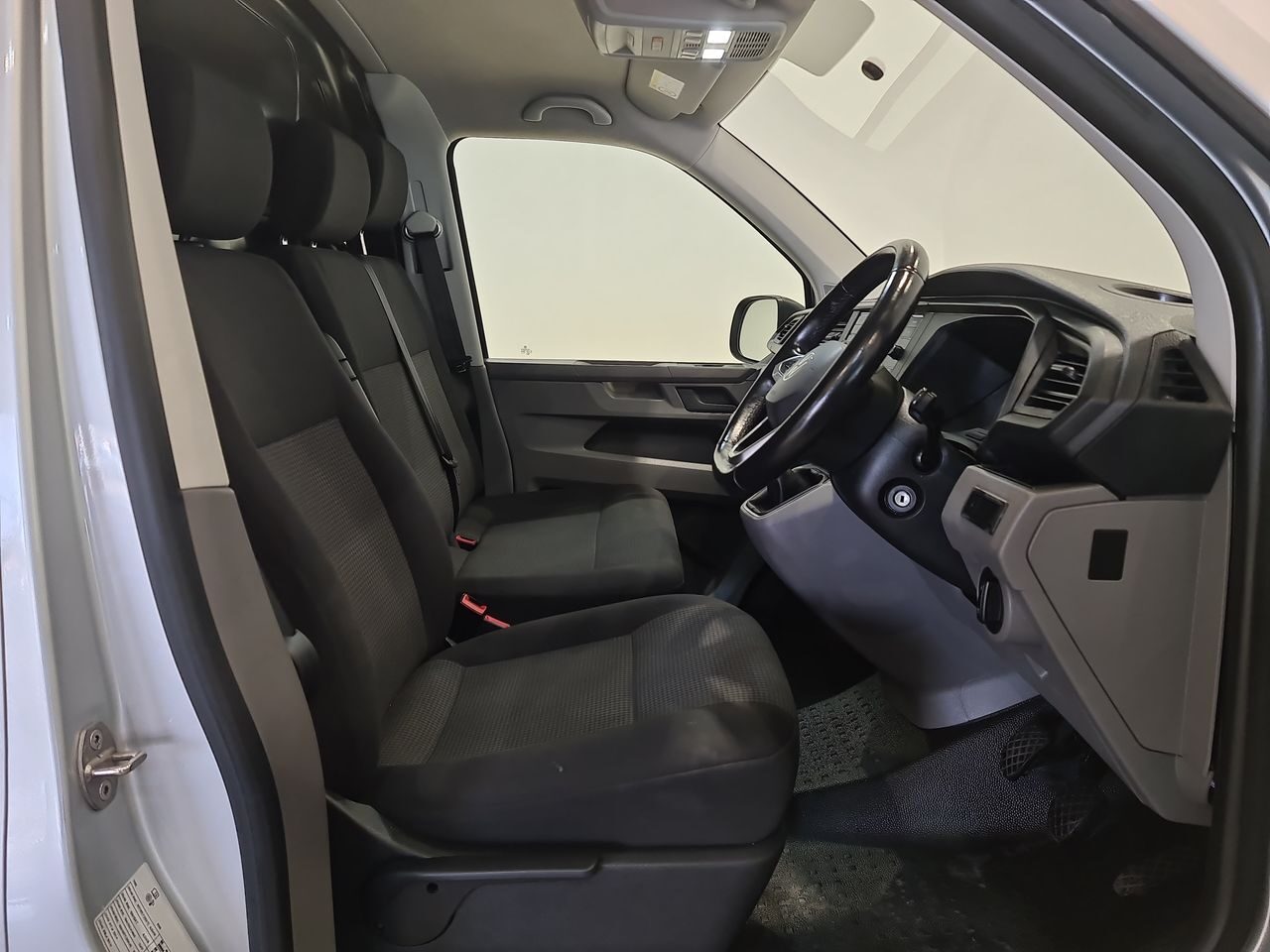 Used Volkswagen Transporter 2022 for sale - 76577133: Photo 17