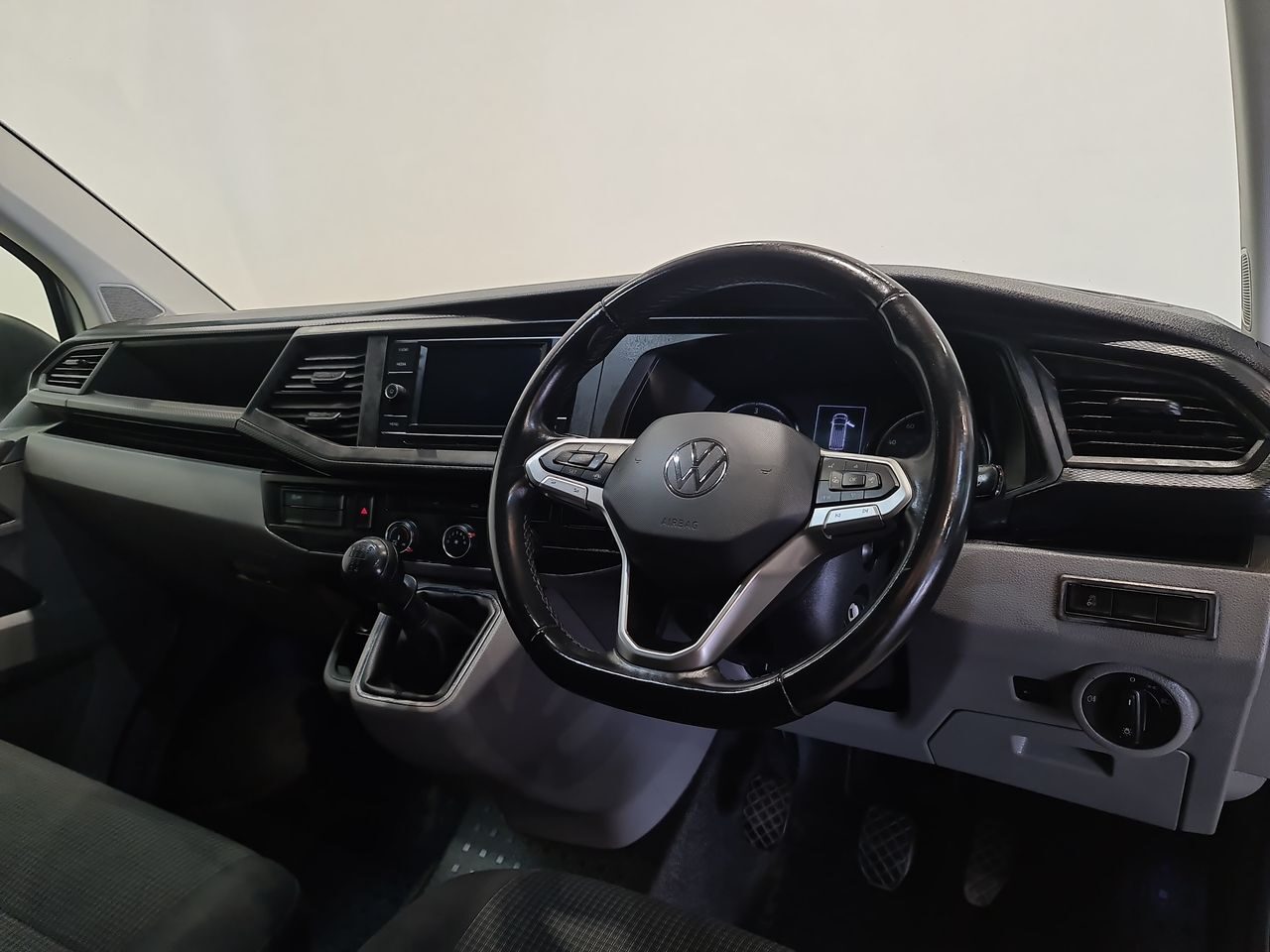 Used Volkswagen Transporter 2022 for sale - 76577133: Photo 18