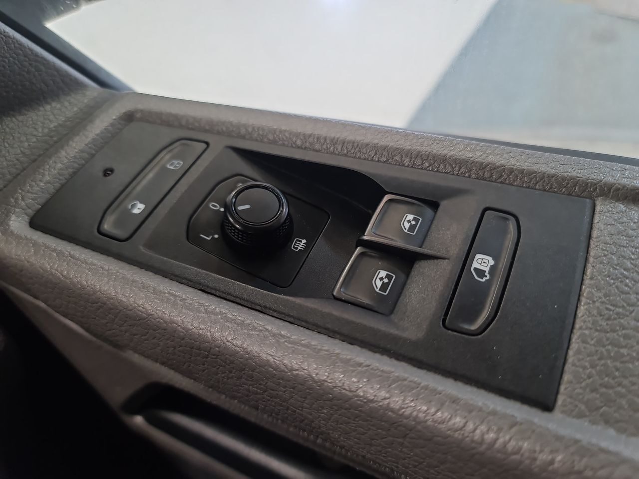 Used Volkswagen Transporter 2022 for sale - 76577133: Photo 25