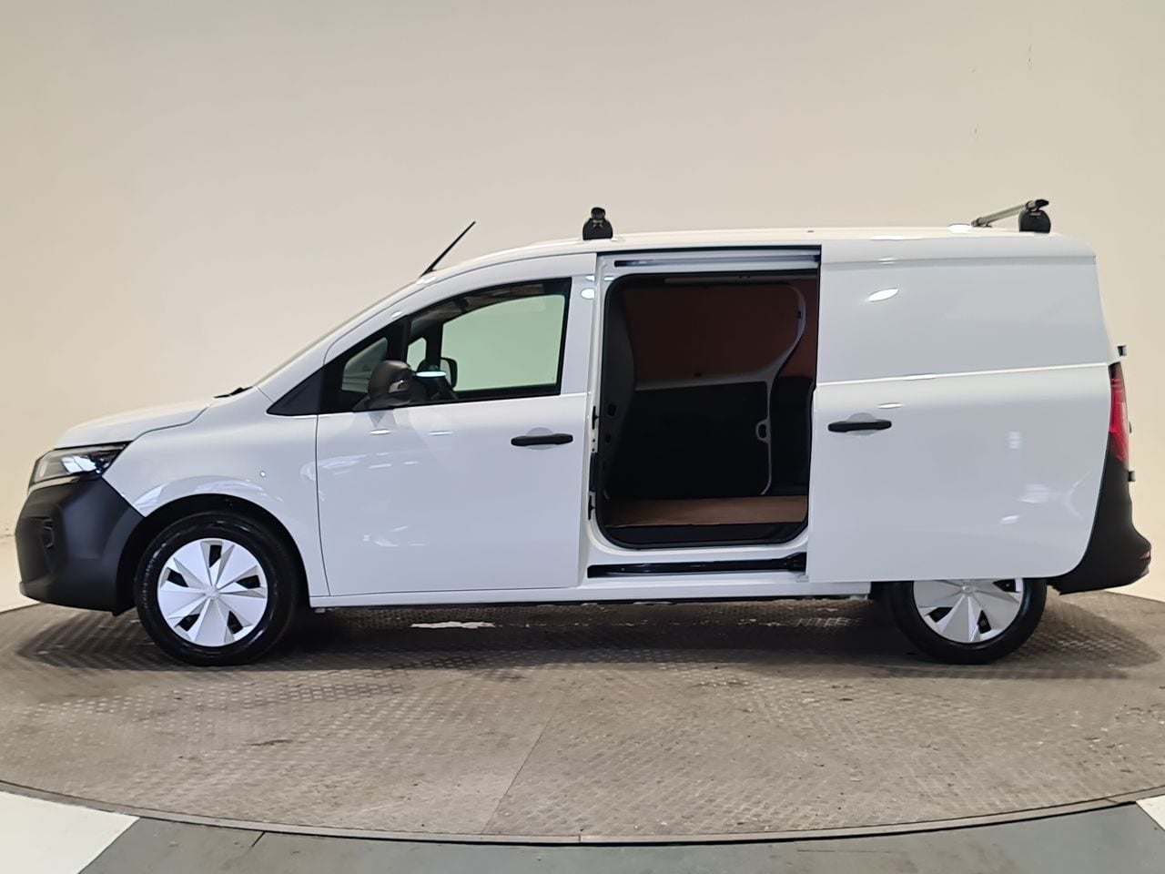 Used Nissan Other 2023 for sale - 77905712: Photo 9