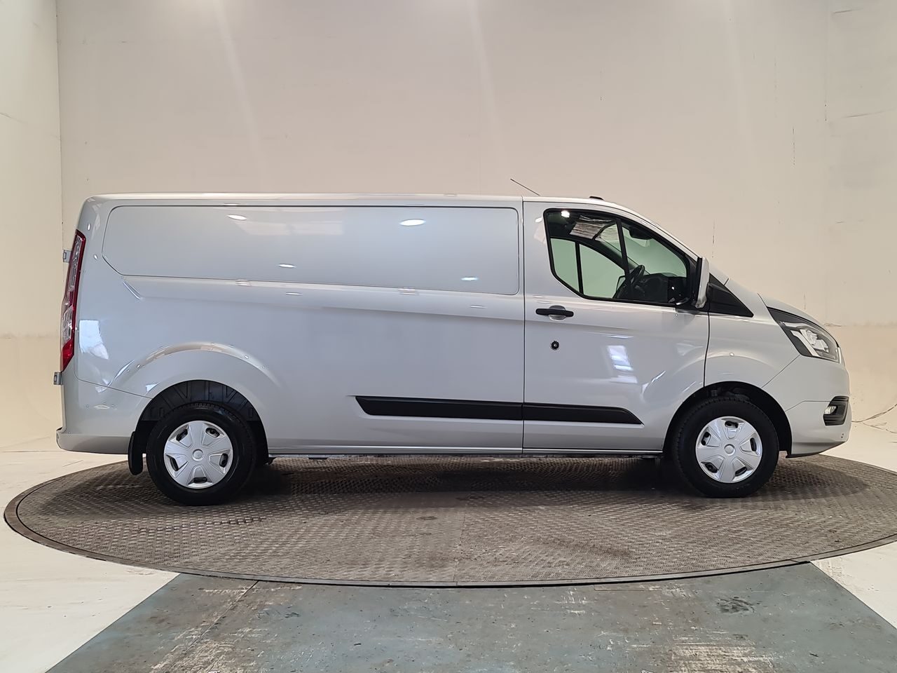 Used Ford Transit Custom 2022 for sale - 76544943: Photo 17